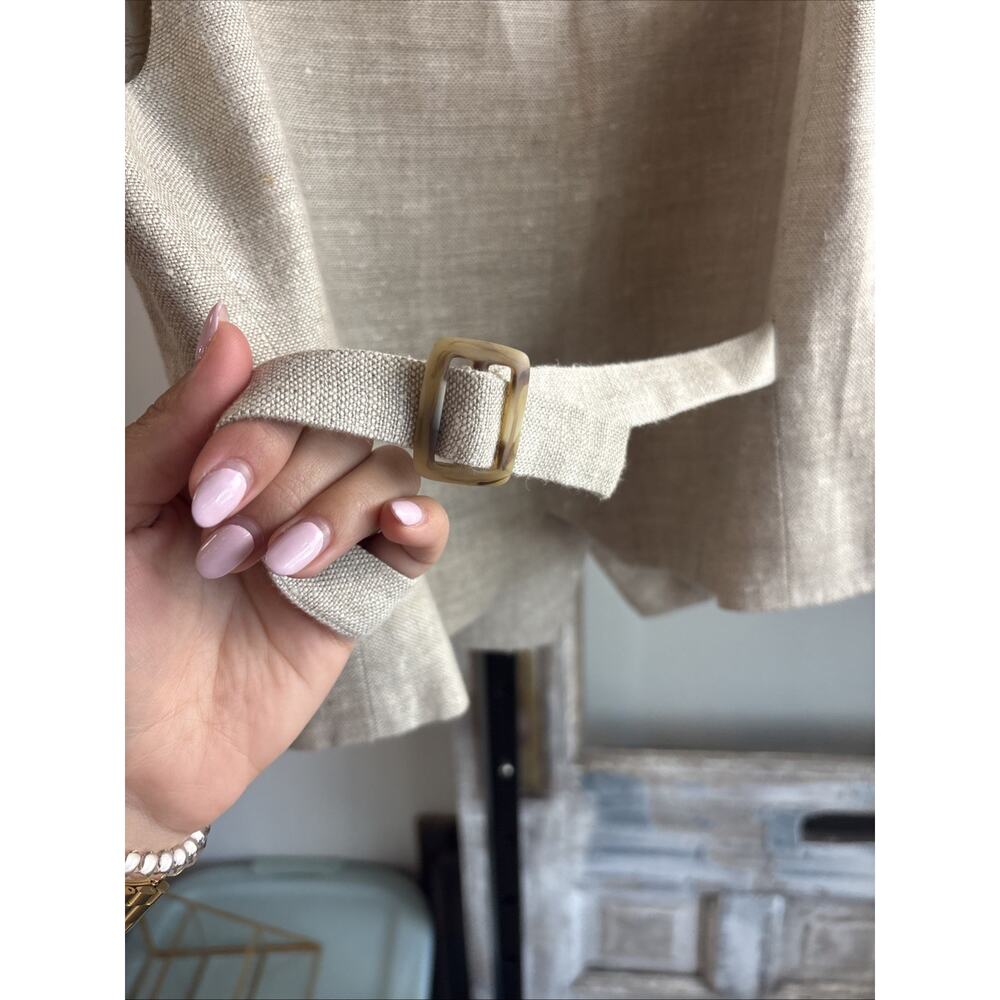 Collection Point Of View 100% Linen Vest - Picture 5 of 9